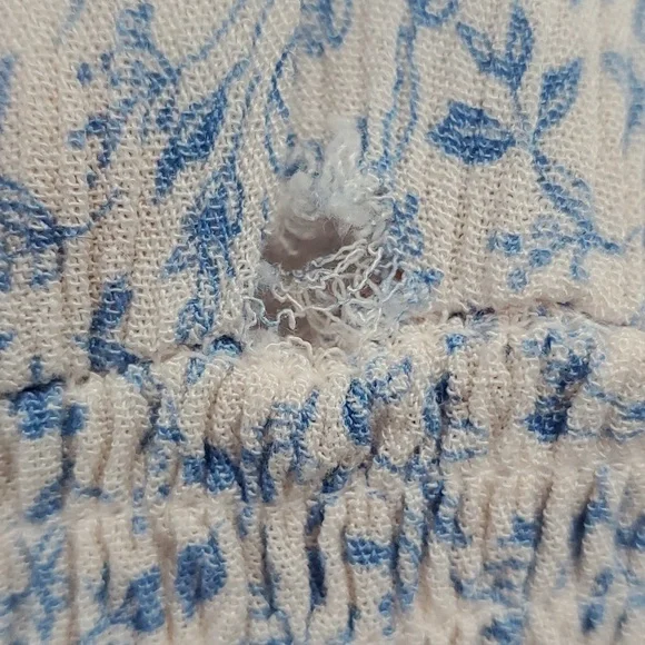 🔵 Anthropologie (Paper Crane) Ditsy Floral Top - Picture 6 of 6